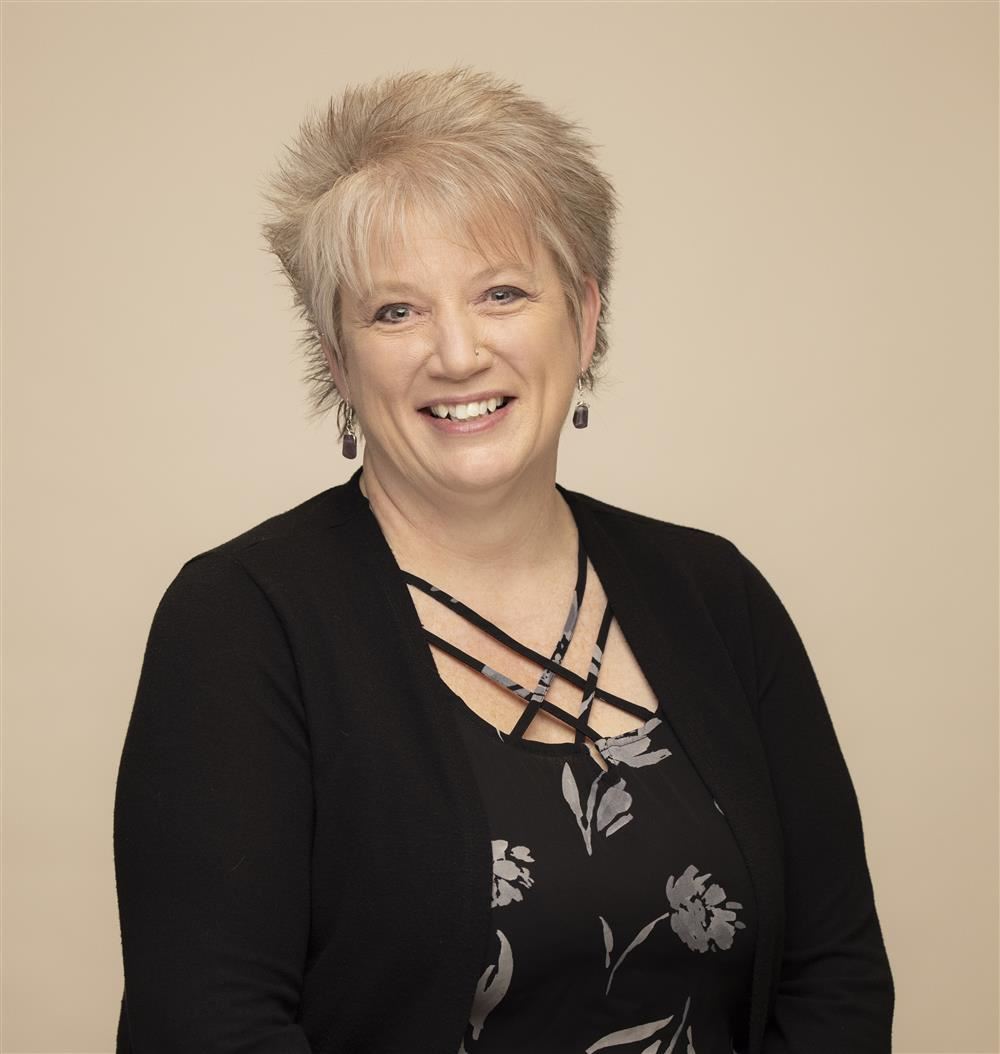 Corina Hill Headshot