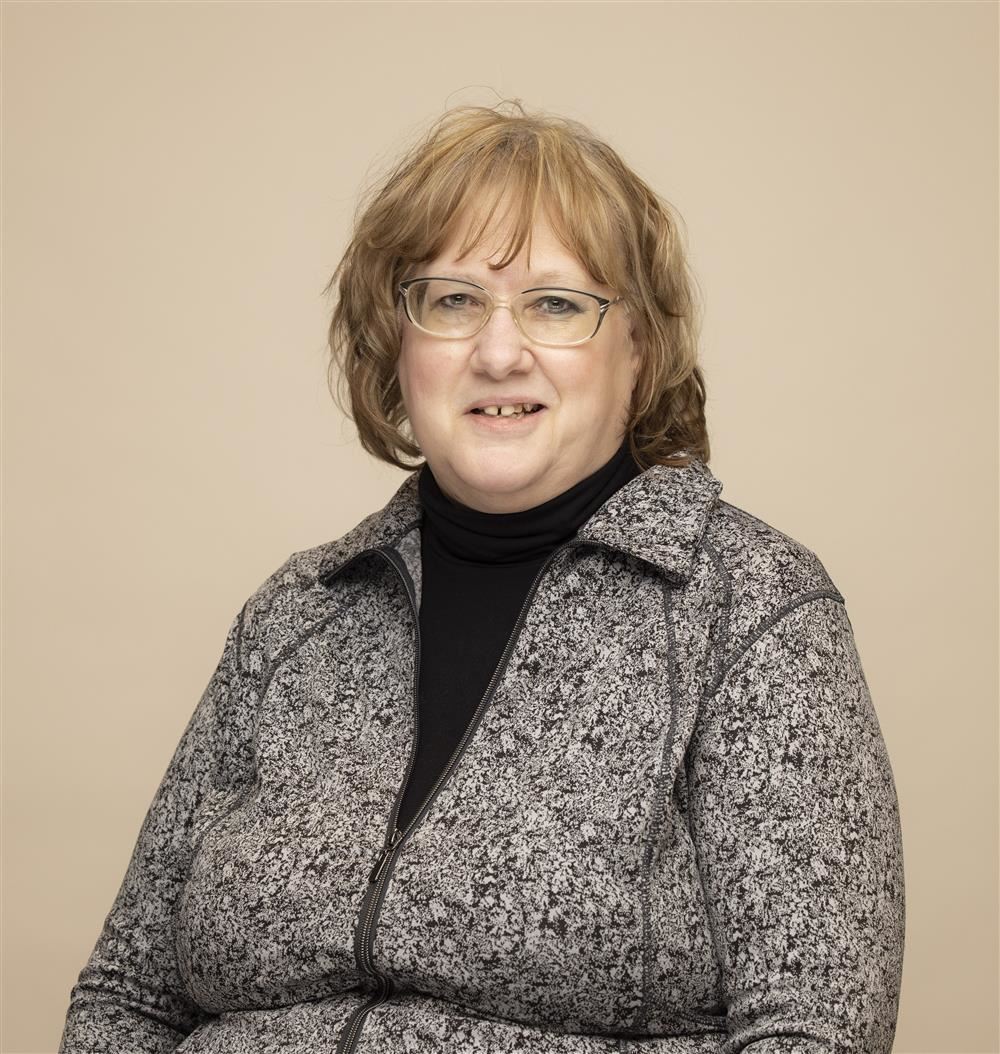 Donna Anderson Headshot