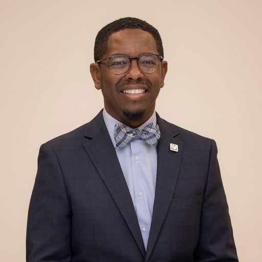 Dr. Willie Garrison Headshot